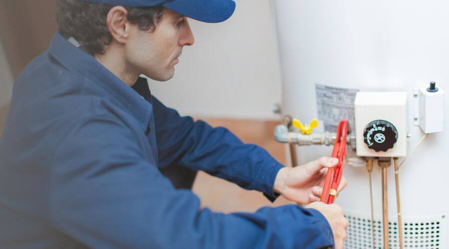 Local annual plumbing maintenance in Oilton, TX